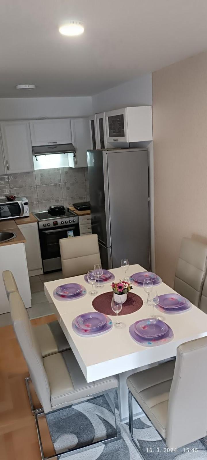 Apartman Lara Pirot Kültér fotó